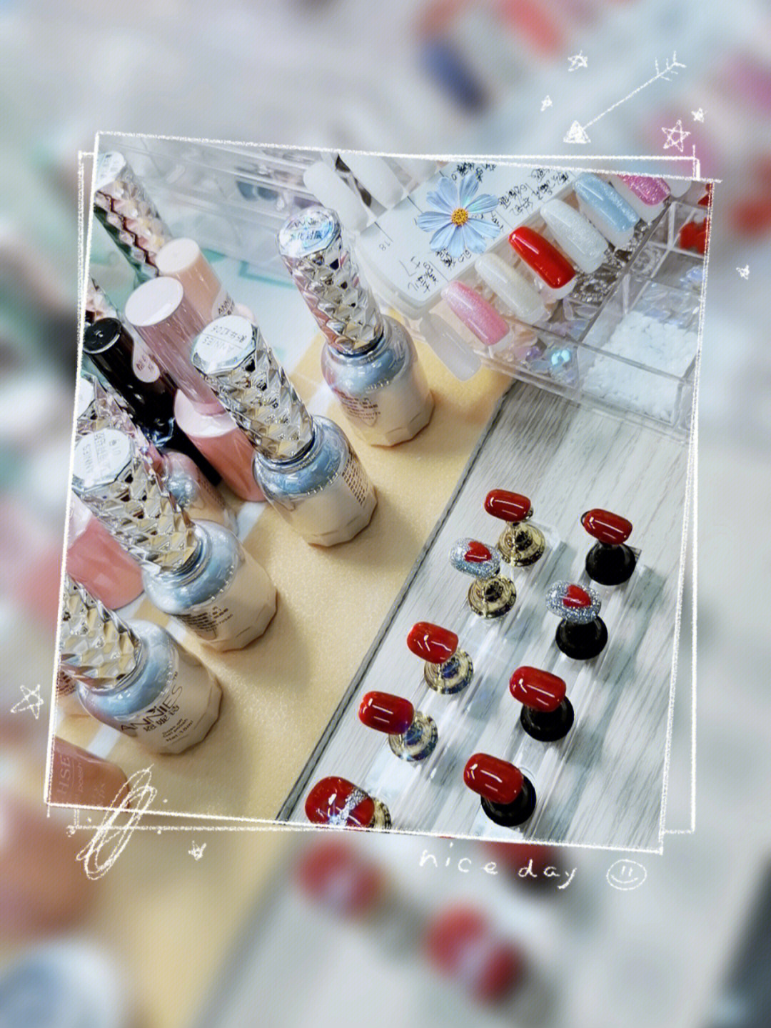 00后女大学生喜欢自己做美甲，靠自己实现月薪过万