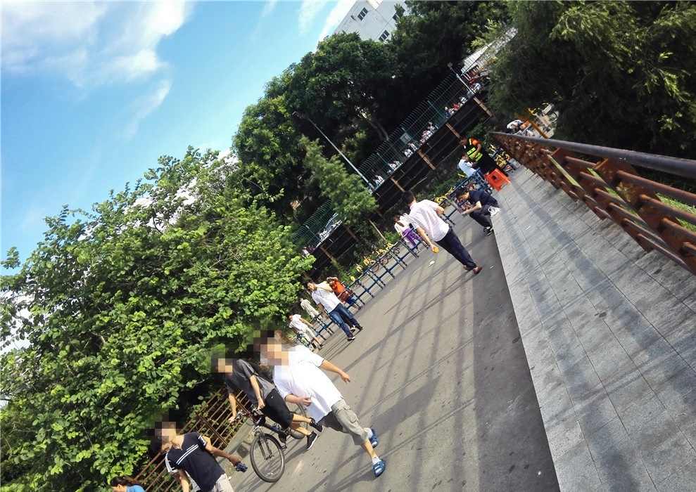 28 岁打工仔在深圳的心酸：靠体力挣钱，与房东对比太憋屈-第3张图片-好推首码网